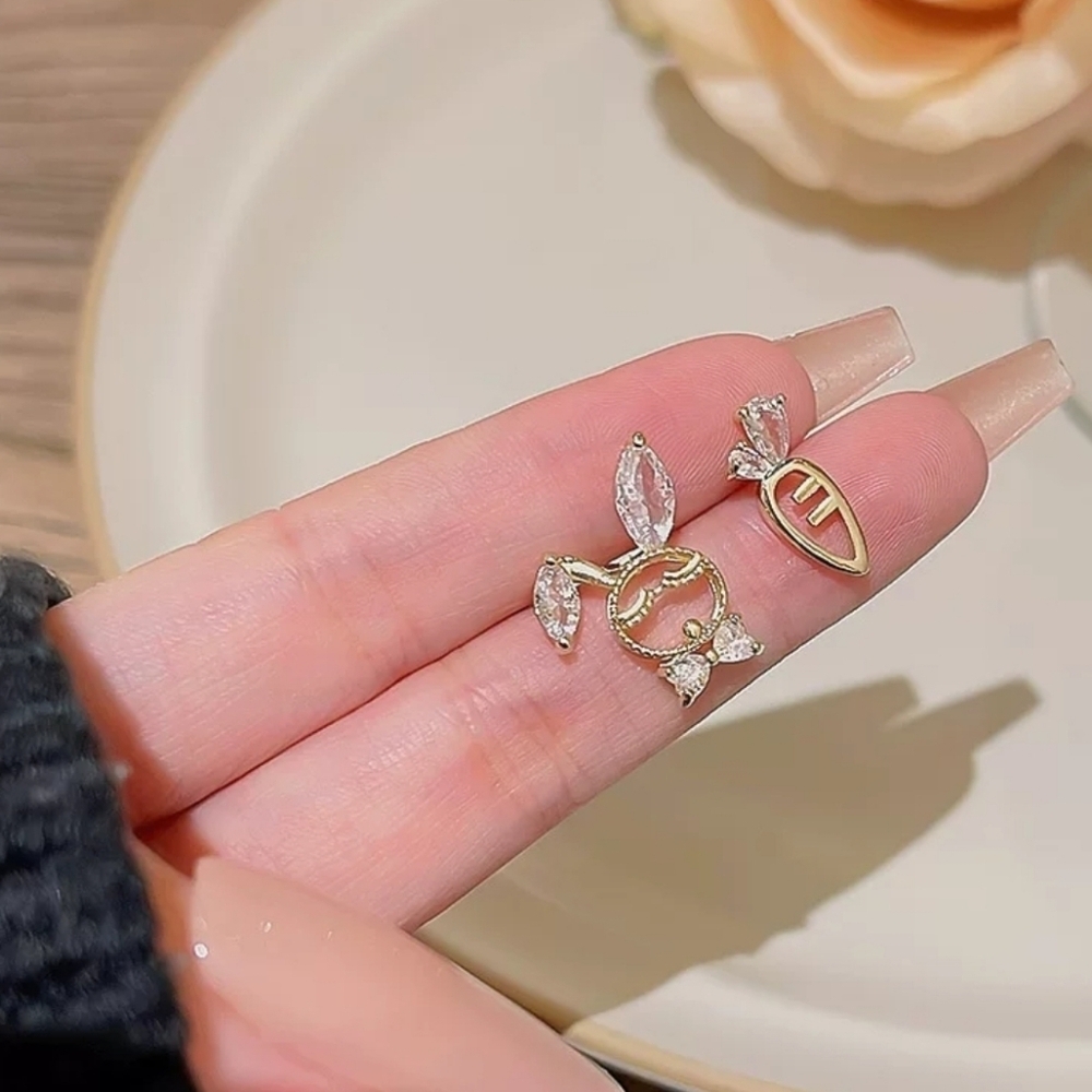 Bunny & Carrot Stud Earrings Cute Dainty Style - Picture 2 of 6